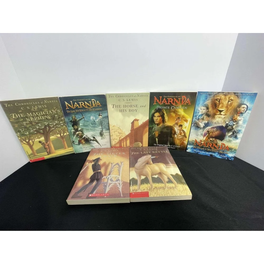The Chronicles of Narnia Box Set 7 Books‎ C.S. Lewis Scholastic Paperback